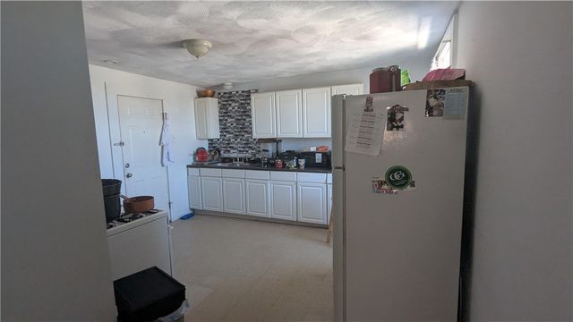 15 Emmett Street, Providence, RI 02903