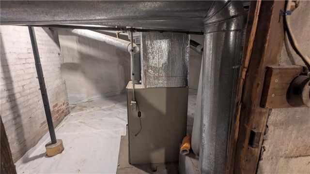 15 Emmett Street, Providence, RI 02903