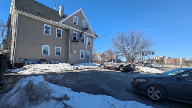 15 Emmett Street, Providence, RI 02903
