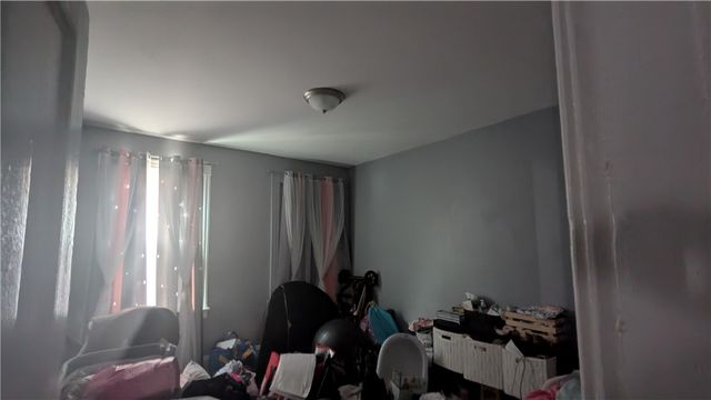 15 Emmett Street, Providence, RI 02903