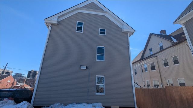 15 Emmett Street, Providence, RI 02903