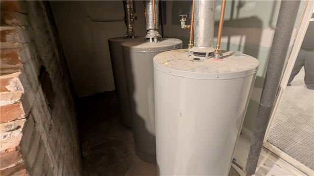 15 Emmett Street, Providence, RI 02903