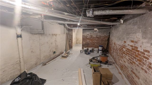 15 Emmett Street, Providence, RI 02903