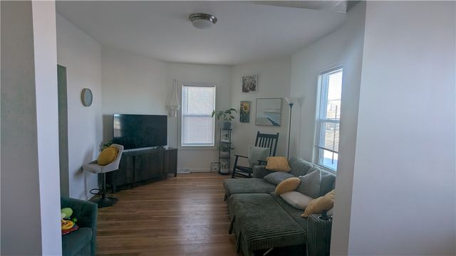 15 Emmett Street, Providence, RI 02903