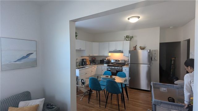 15 Emmett Street, Providence, RI 02903