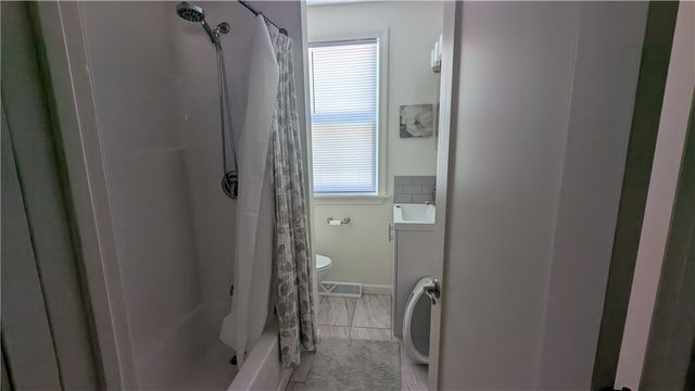 15 Emmett Street, Providence, RI 02903