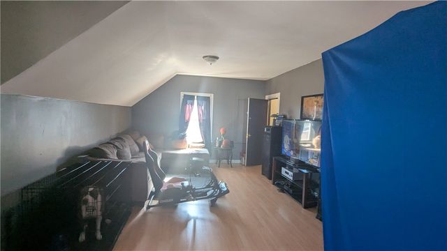 15 Emmett Street, Providence, RI 02903