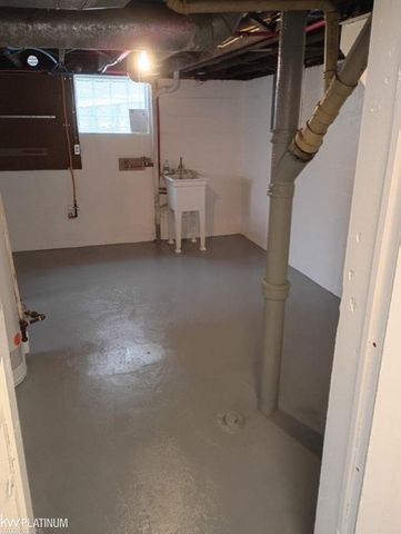 604 11th Street, Port Huron, MI 48060
