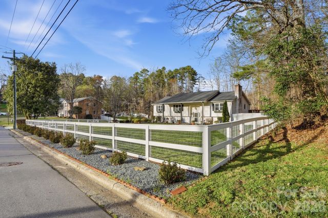 490 Woodend Drive SE, Concord, NC 28025
