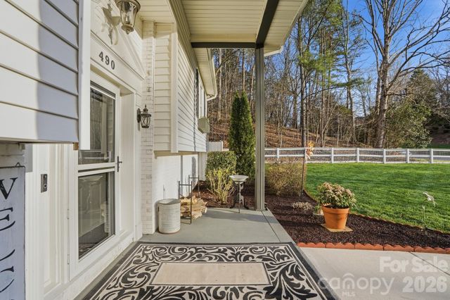 490 Woodend Drive SE, Concord, NC 28025