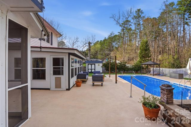 490 Woodend Drive SE, Concord, NC 28025