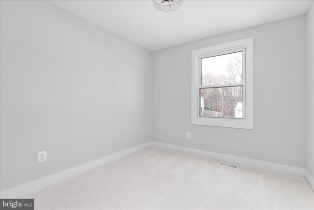 7944 FREEHOLLOW DR, Falls Church, VA 22042