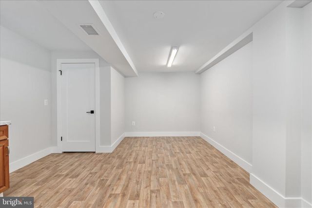 7944 FREEHOLLOW DR, Falls Church, VA 22042