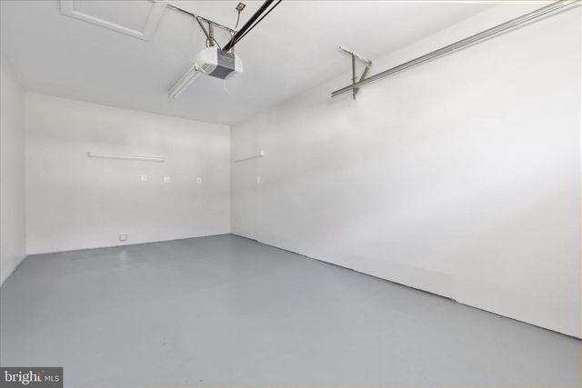 7944 FREEHOLLOW DR, Falls Church, VA 22042