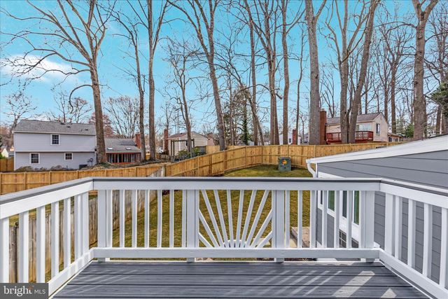 7944 FREEHOLLOW DR, Falls Church, VA 22042