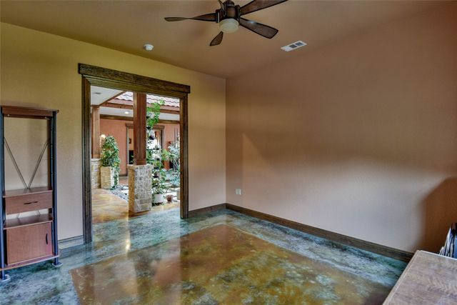 1501 S Chisholm Trail, Granbury, TX 76048