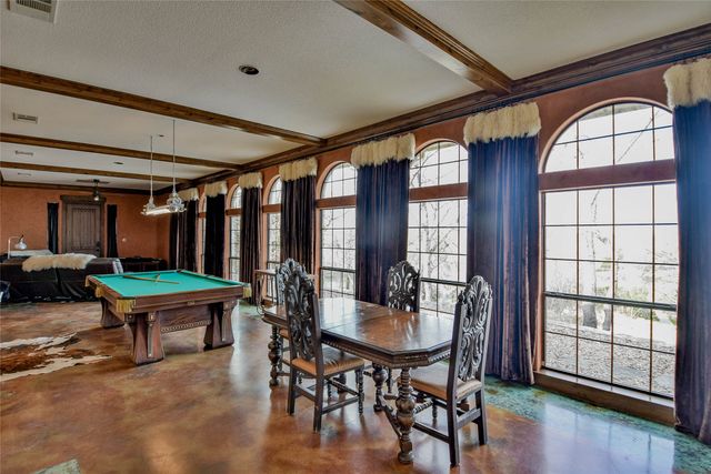 1501 S Chisholm Trail, Granbury, TX 76048