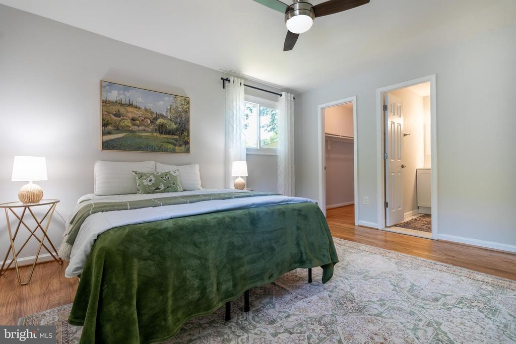 Image 18 of property listing at 110 WHITE BIRCH CT, Greenbelt, MD 20770