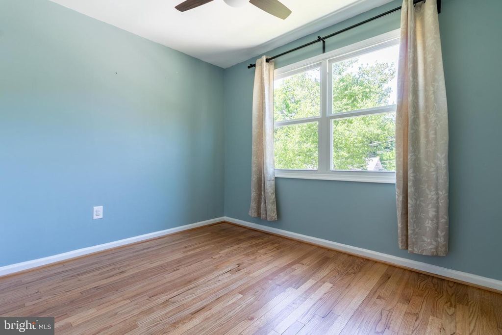 Image 28 of property listing at 110 WHITE BIRCH CT, Greenbelt, MD 20770