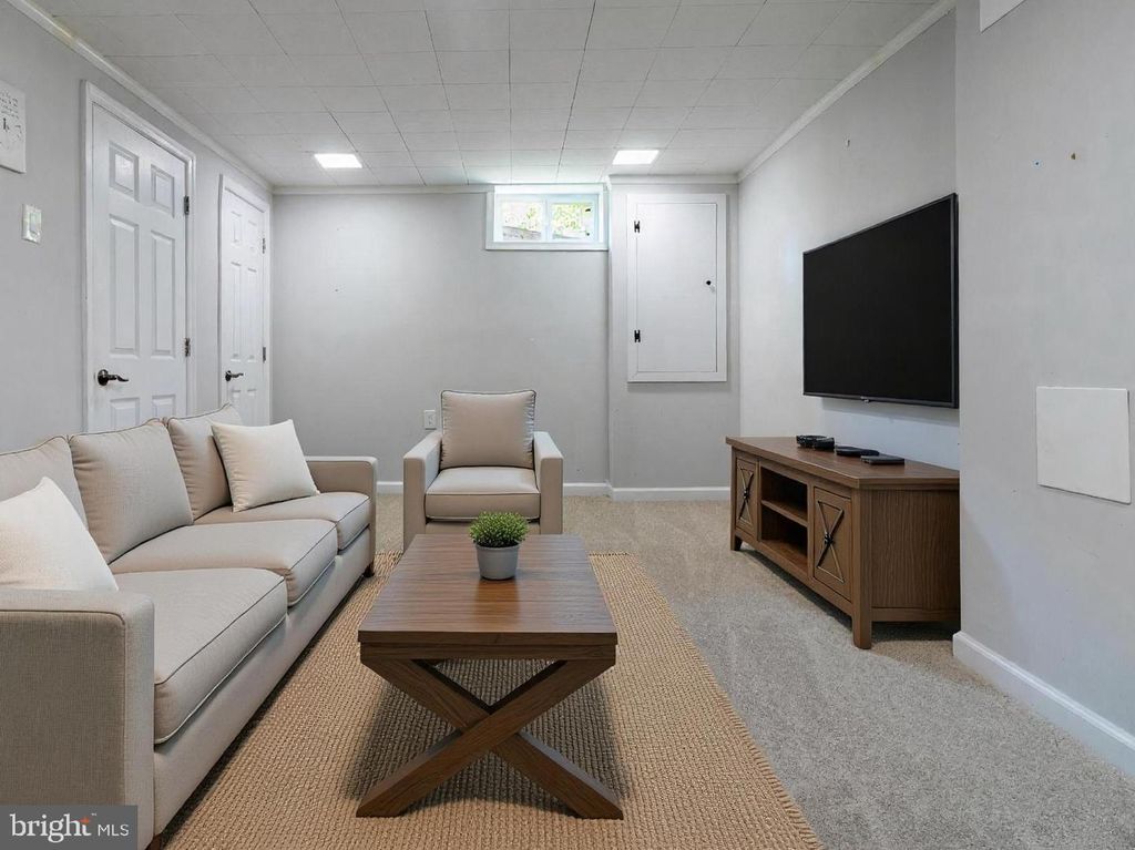 Image 31 of property listing at 110 WHITE BIRCH CT, Greenbelt, MD 20770