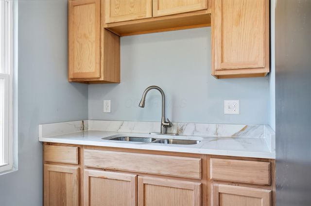 2297 Howey Road, Columbus, OH 43211