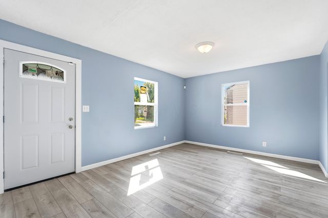 2297 Howey Road, Columbus, OH 43211