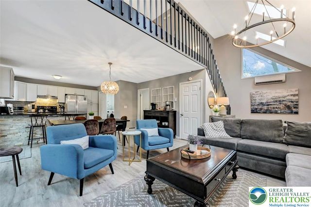 19 Uffleman Lane, Penn Forest Twp, PA 18210