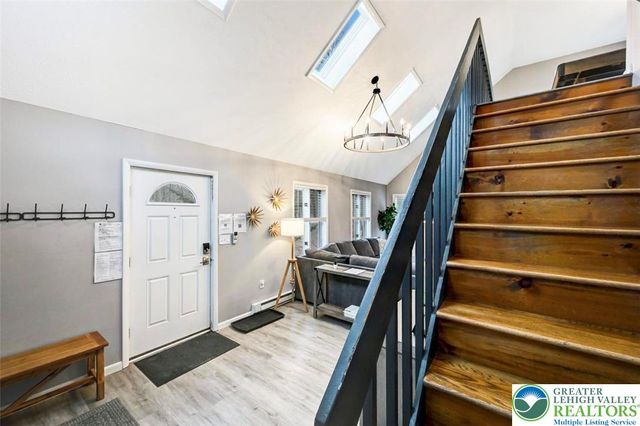 19 Uffleman Lane, Penn Forest Twp, PA 18210