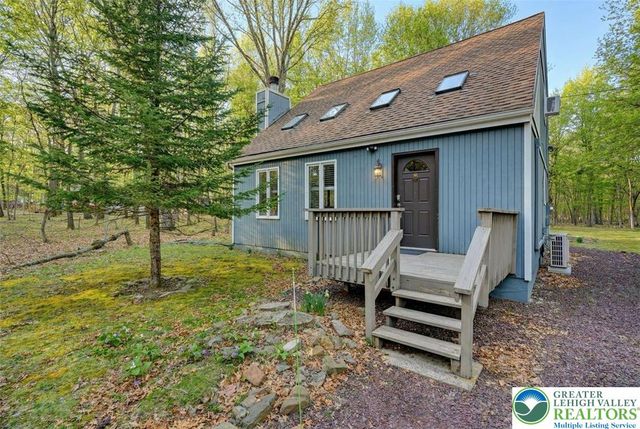 19 Uffleman Lane, Penn Forest Twp, PA 18210