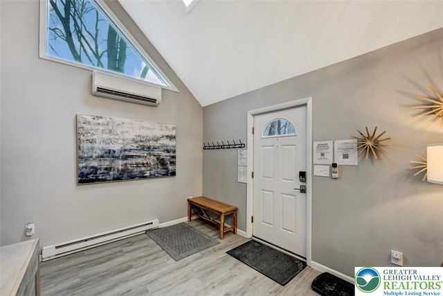 19 Uffleman Lane, Penn Forest Twp, PA 18210