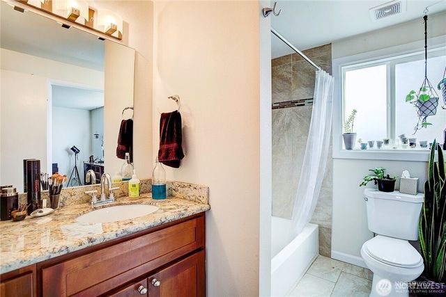 2357 NW 65th, Seattle, WA 98117