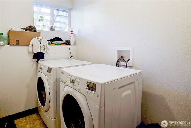 2357 NW 65th, Seattle, WA 98117