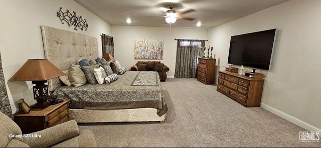 9211 Woodbrook Drive, Shafter, CA 93263