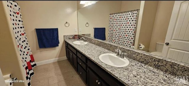 9211 Woodbrook Drive, Shafter, CA 93263