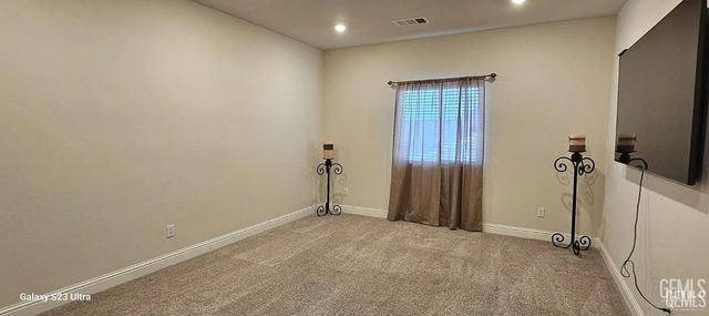 9211 Woodbrook Drive, Shafter, CA 93263