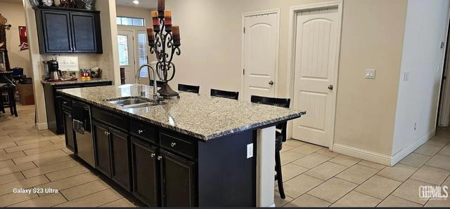 9211 Woodbrook Drive, Shafter, CA 93263