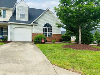 35 Cambridge Oak Circle, Greensboro, NC 27410