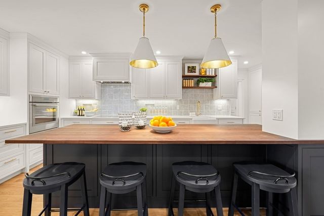 130 Mount Auburn Street 311, Cambridge, MA 02138