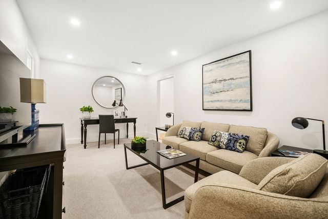 130 Mount Auburn Street 311, Cambridge, MA 02138