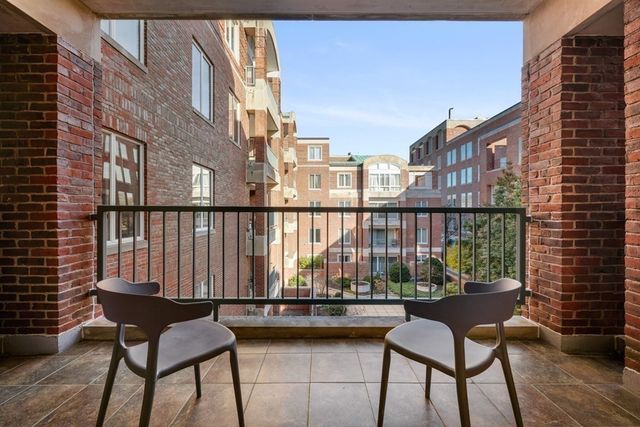 130 Mount Auburn Street 311, Cambridge, MA 02138