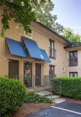 2023 Oakview Road SE 223, Atlanta, GA 30317