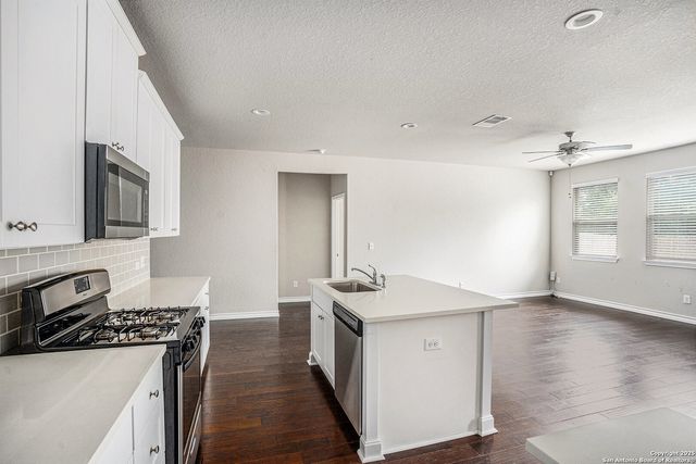 12448 Big Valley Crk, San Antonio, TX 78254