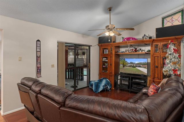 8095 PHILATELIC DRIVE, Spring Hill, FL 34606