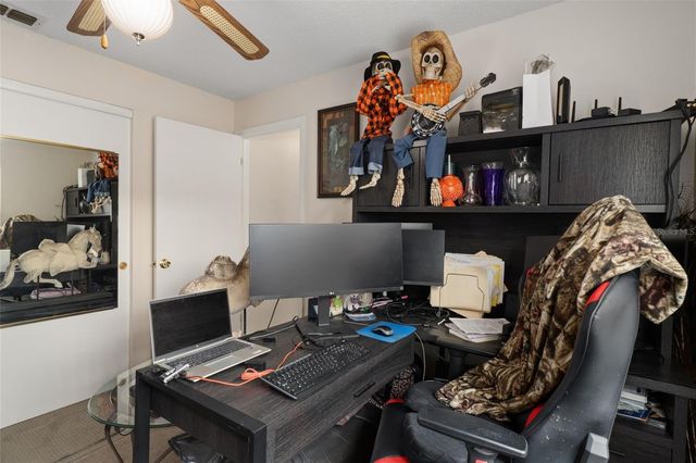 8095 PHILATELIC DRIVE, Spring Hill, FL 34606