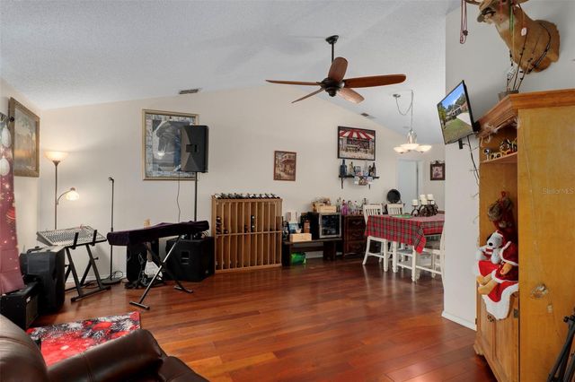 8095 PHILATELIC DRIVE, Spring Hill, FL 34606