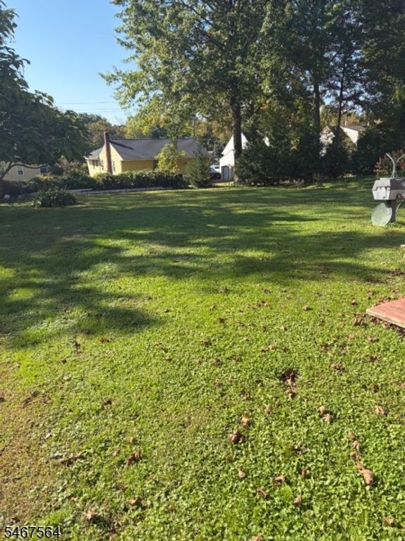 39 W Spring St, Somerville Boro, NJ 08876 — photo 2
