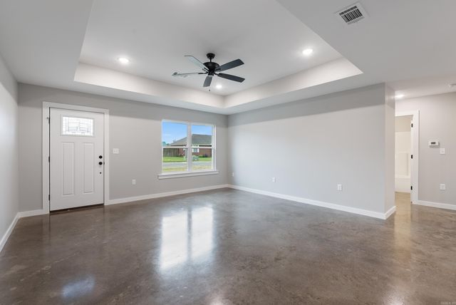 303 Parkway Avenue, Morrilton, AR 72110