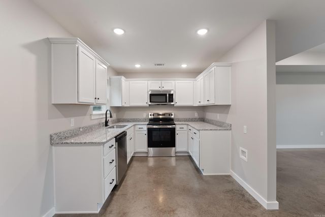 303 Parkway Avenue, Morrilton, AR 72110