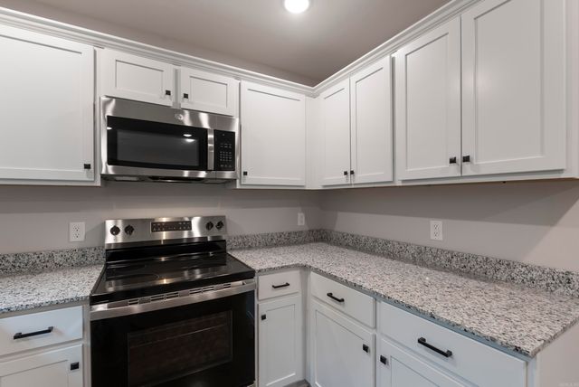 303 Parkway Avenue, Morrilton, AR 72110