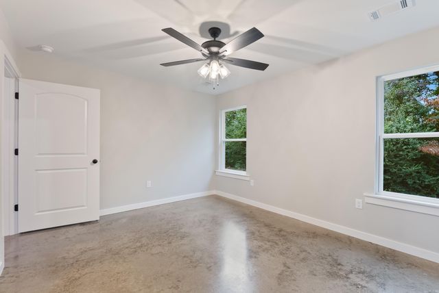 303 Parkway Avenue, Morrilton, AR 72110